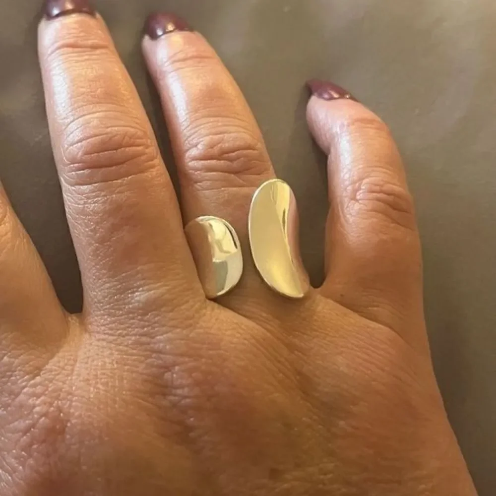 The Abstract silver cocktail ring